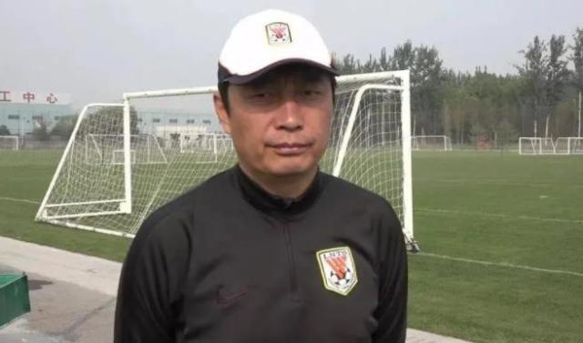 华体会体育-于远伟：新加坡队很强 要表现出年轻人斗志和顽强