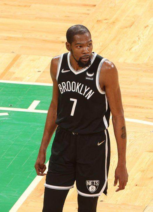 下半场10投全铁彻底迷失！这是生涯至今最糟糕的KD