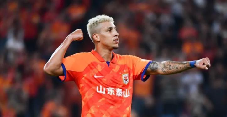 华体会体育-他原本是鲁能本土锋线一哥！本赛季却被韩鹏弃用，踢国安枯坐板凳